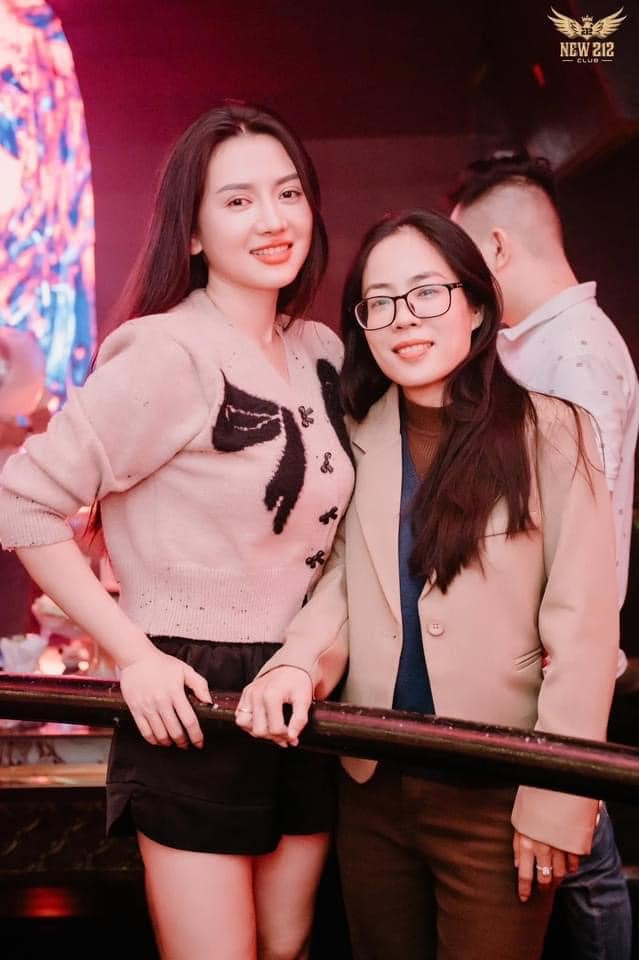 212 KTV